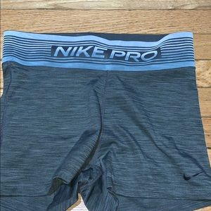 NIKE PROS
